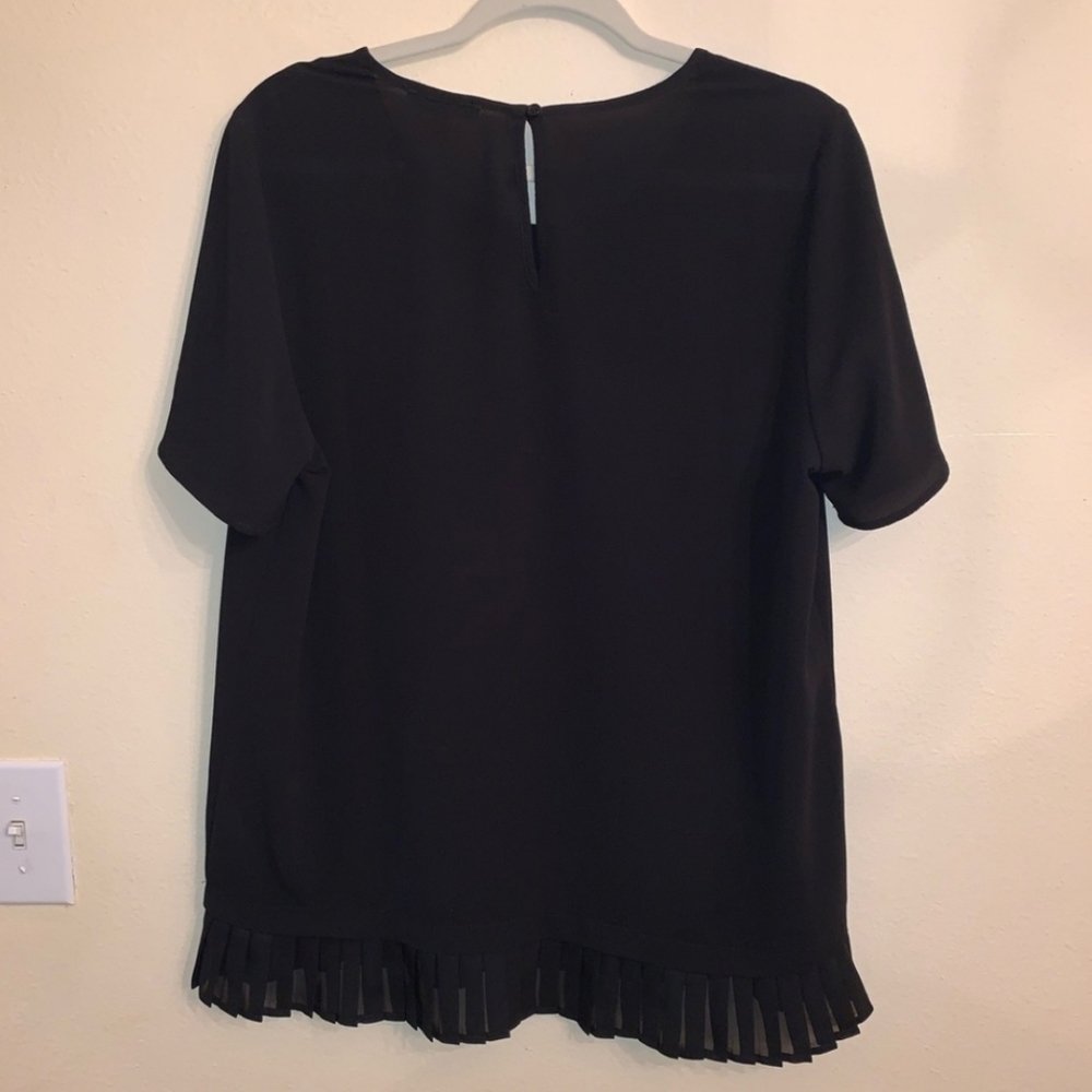 Pleione Ruffle Hem Top